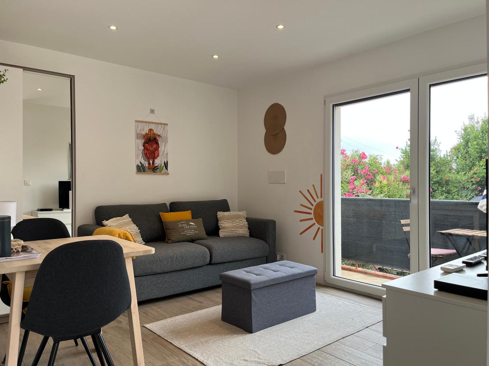 Appartement Juan Les Pins Balcon 10min
